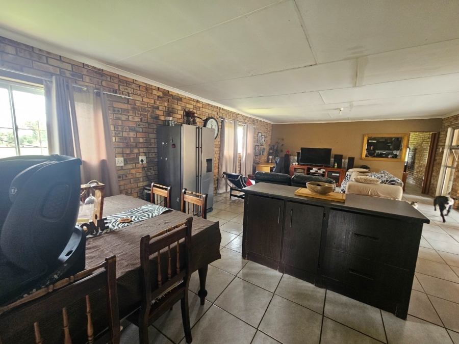 8 Bedroom Property for Sale in Potchefstroom Rural North West